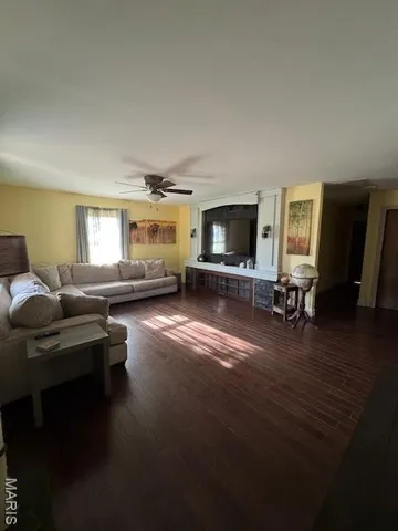 $369,000 | 9105 State Rd Ww, Dittmer, MO 63023