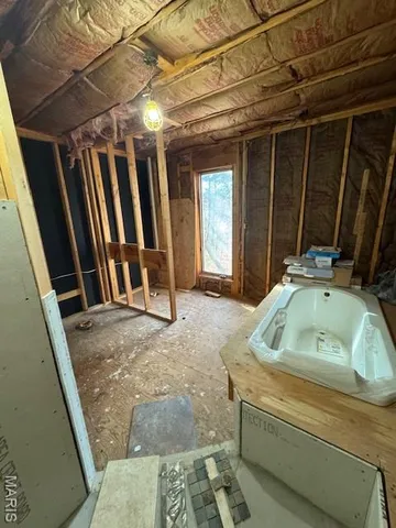 $369,000 | 9105 State Rd Ww, Dittmer, MO 63023