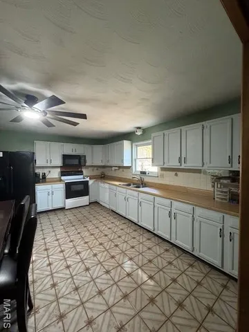 $369,000 | 9105 State Rd Ww, Dittmer, MO 63023