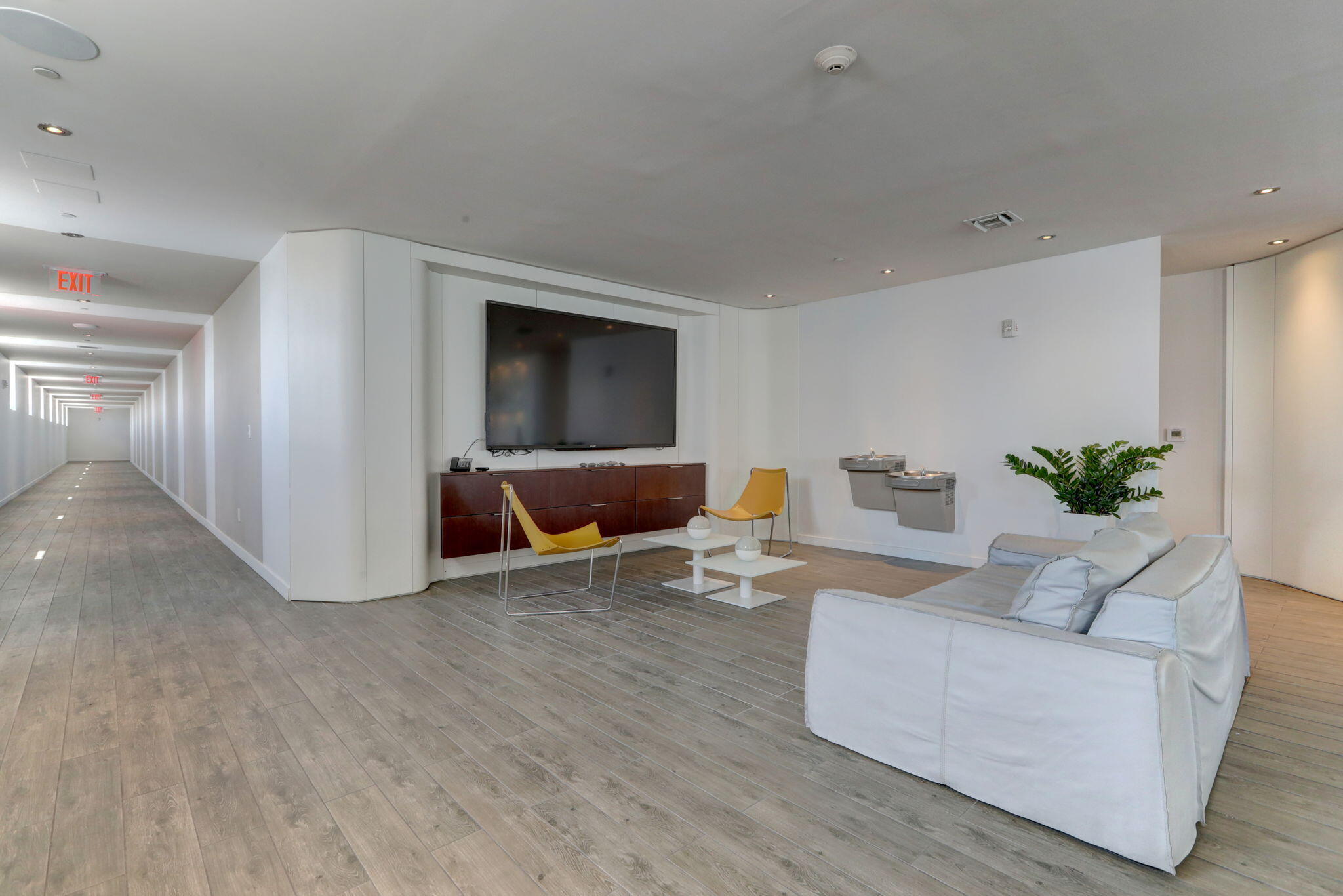 2602 East Hallandale Beach Boulevard, Unit R2210 Hallandale Beach, FL 33009 - Photo 101 of 107 100-web-or-mls-72_ag6i5816_17_18_19_20