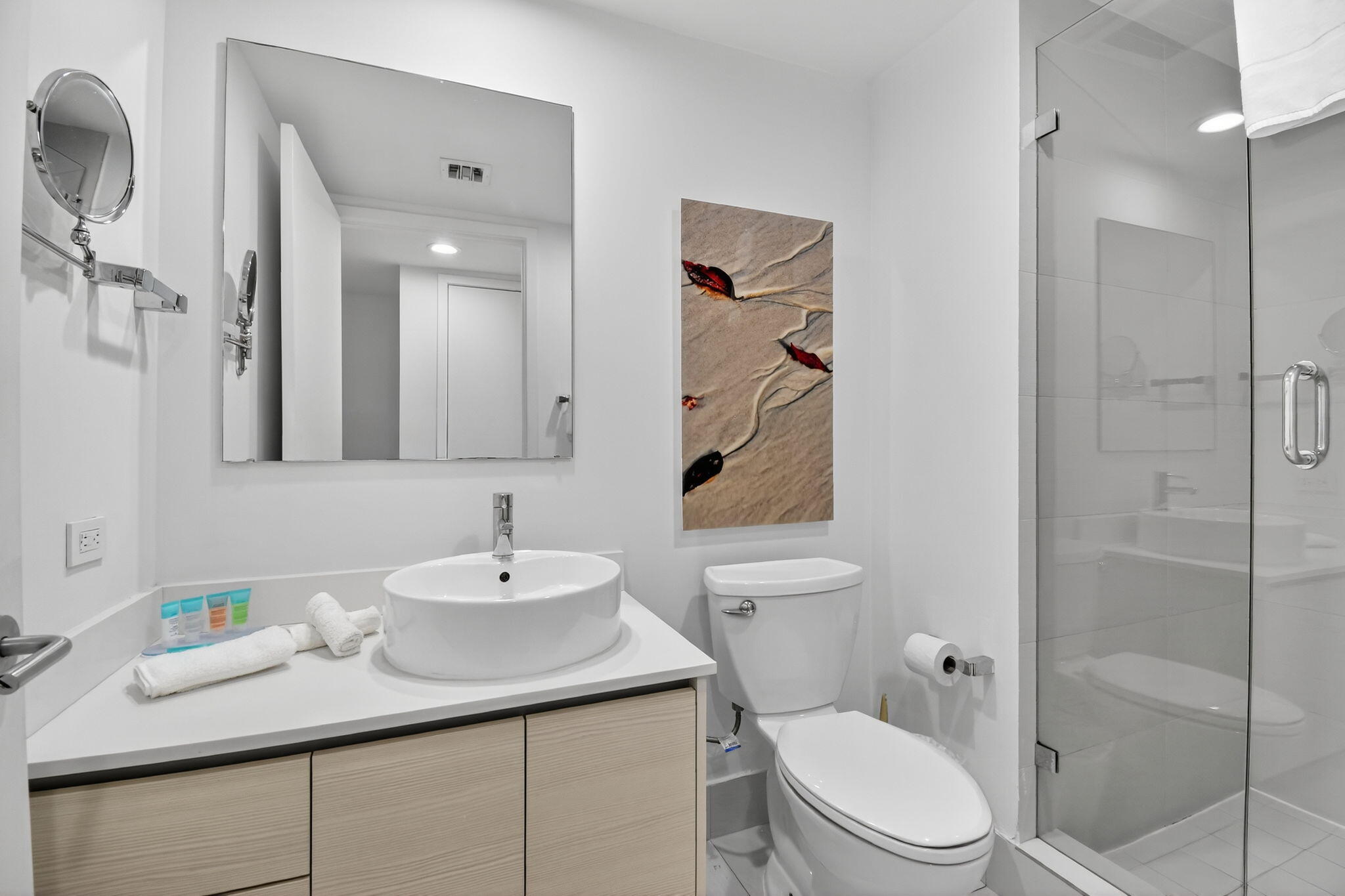 2602 East Hallandale Beach Boulevard, Unit R2210 Hallandale Beach, FL 33009 - Photo 31 of 107 35-web-or-mls-045_DSC_9413