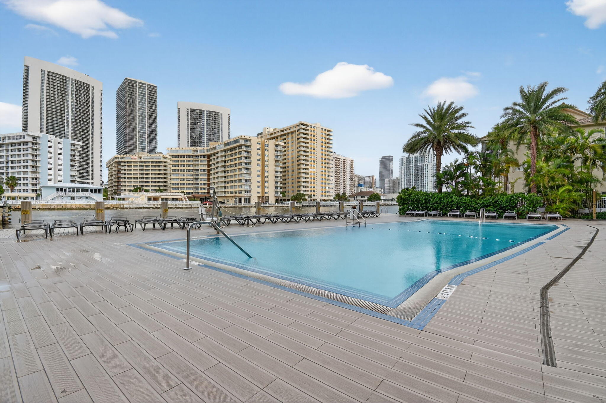 2602 East Hallandale Beach Boulevard, Unit R2210 Hallandale Beach, FL 33009 - Photo 47 of 107 113-web-or-mls-059_DSC_9508