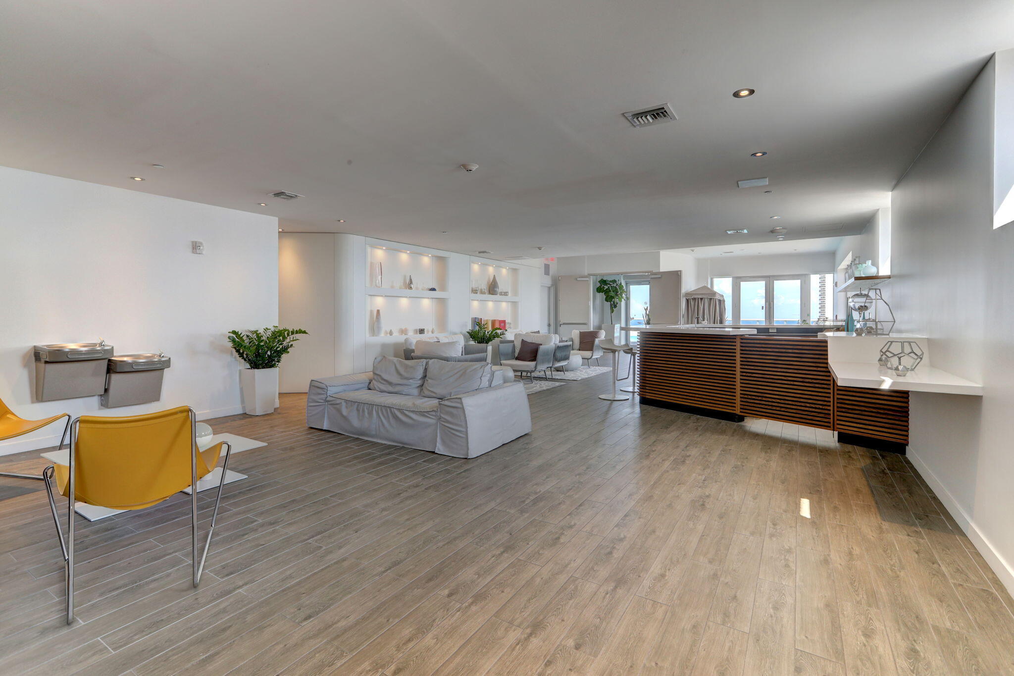 2602 East Hallandale Beach Boulevard, Unit R2210 Hallandale Beach, FL 33009 - Photo 100 of 107 99-web-or-mls-71_ag6i5811_2_3_4_5