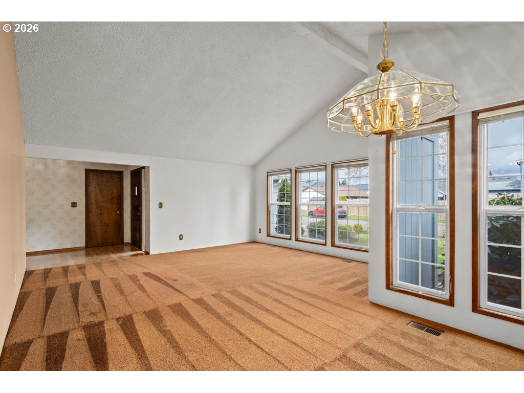 2276 B Street Hubbard, OR 97032 - Photo 4 of 19