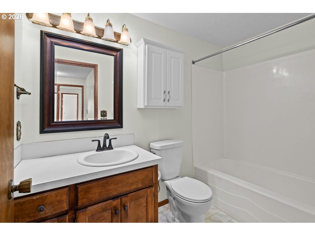 2276 B Street Hubbard, OR 97032 - Photo 9 of 19