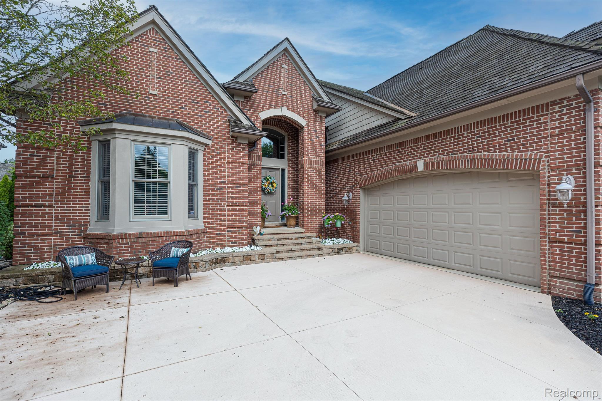 2609 Summerlin Court Rochester, MI 48306 - Photo 38 of 38 Welcome Home