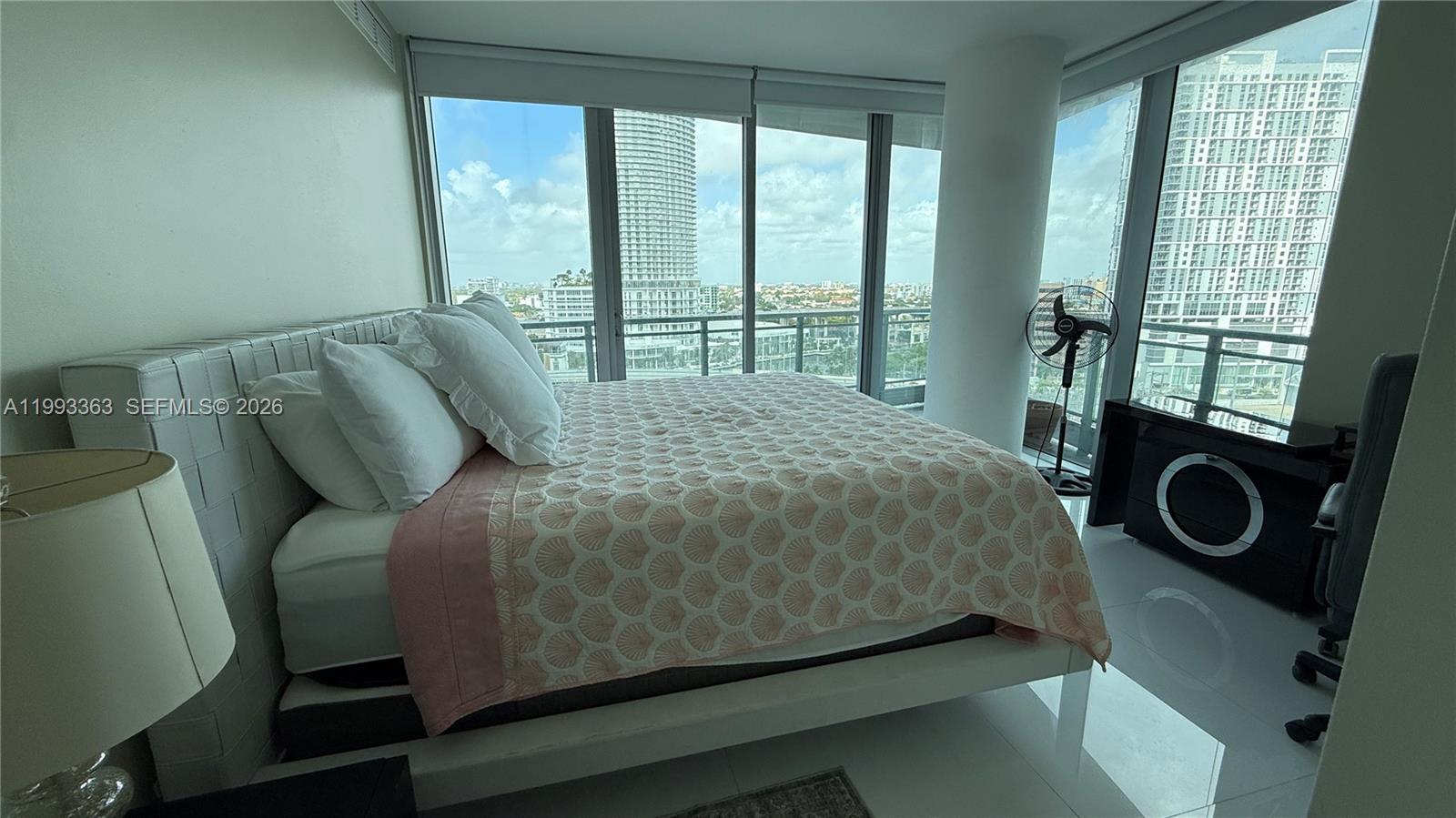 92 Southwest 3rd Street, Unit 1505 Miami, FL 33130 - Photo 14 of 39