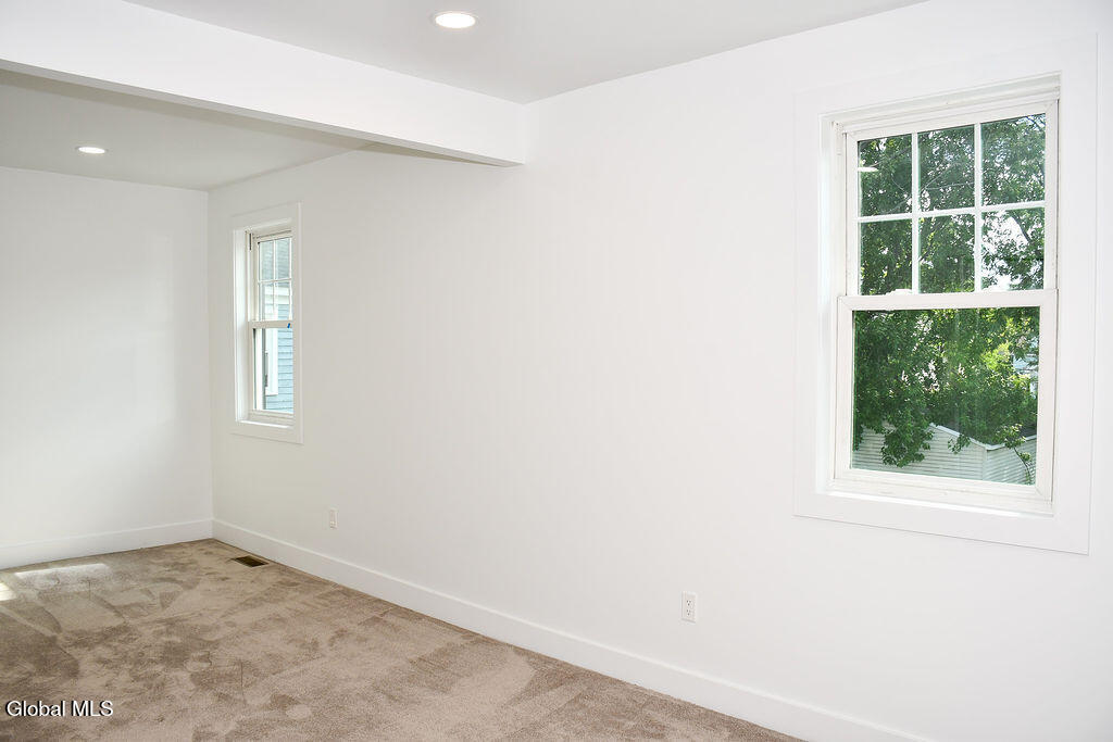 2024 8th Street Rensselaer, NY 12144 - Photo 15 of 29 DSC_2198