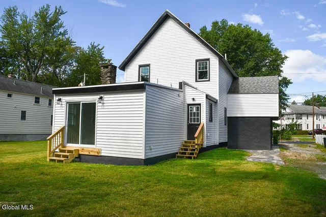 $329,900 | 2024 8th Street, Rensselaer, NY 12144