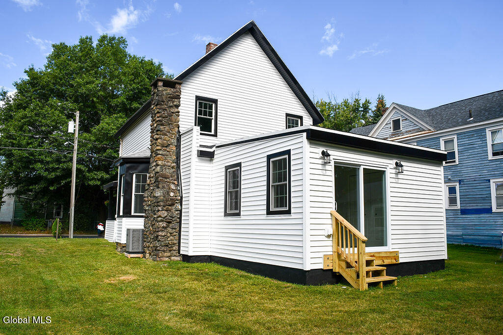2024 8th Street Rensselaer, NY 12144 - Photo 28 of 29 DSC_2216