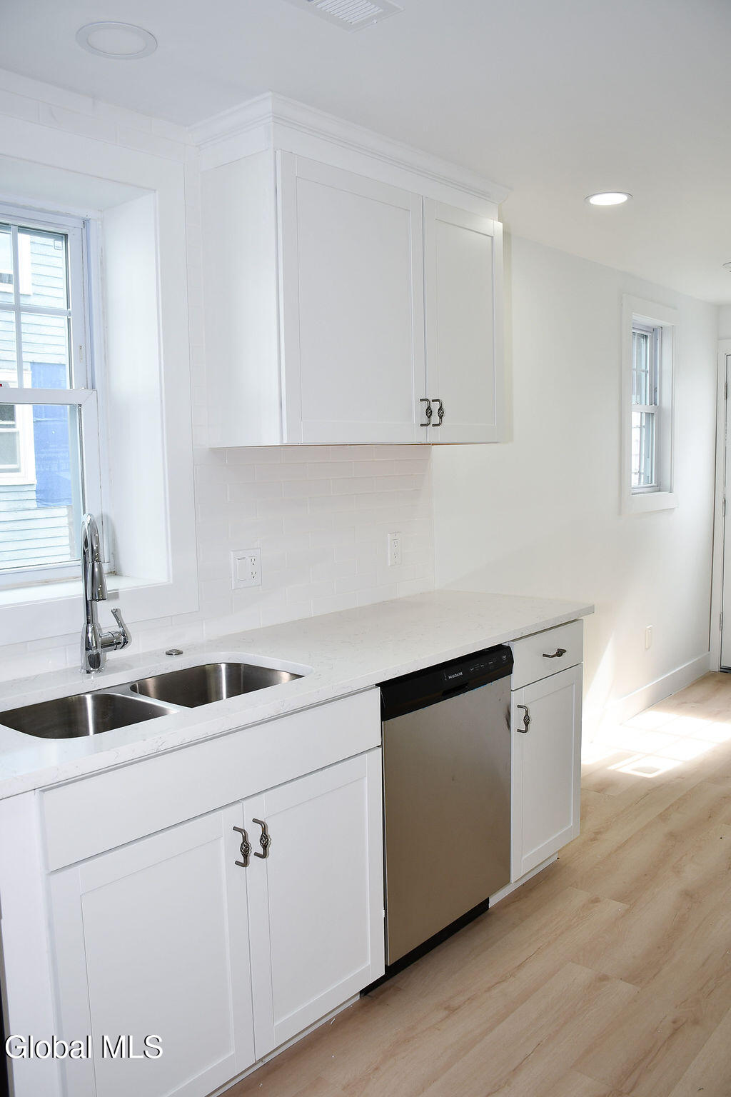 2024 8th Street Rensselaer, NY 12144 - Photo 9 of 29 DSC_2129