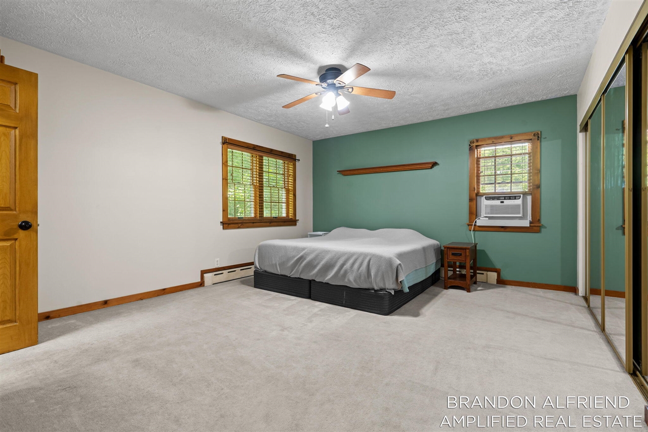 10226 Southwest Greenville Road Greenville, MI 48838 - Photo 20 of 62