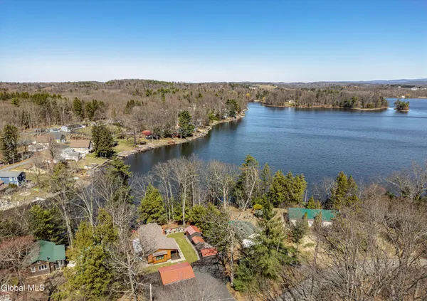 $775,000 | 78 Concourse, Kinderhook, NY 12130