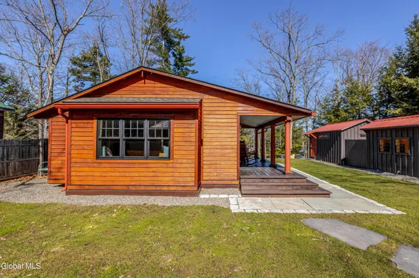 $775,000 | 78 Concourse, Kinderhook, NY 12130