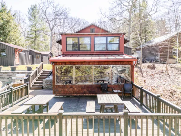 $775,000 | 78 Concourse, Kinderhook, NY 12130