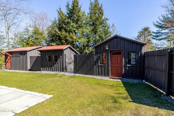 $775,000 | 78 Concourse, Kinderhook, NY 12130