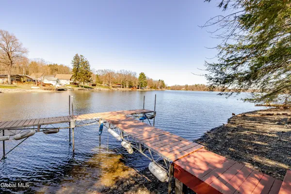 $775,000 | 78 Concourse, Kinderhook, NY 12130