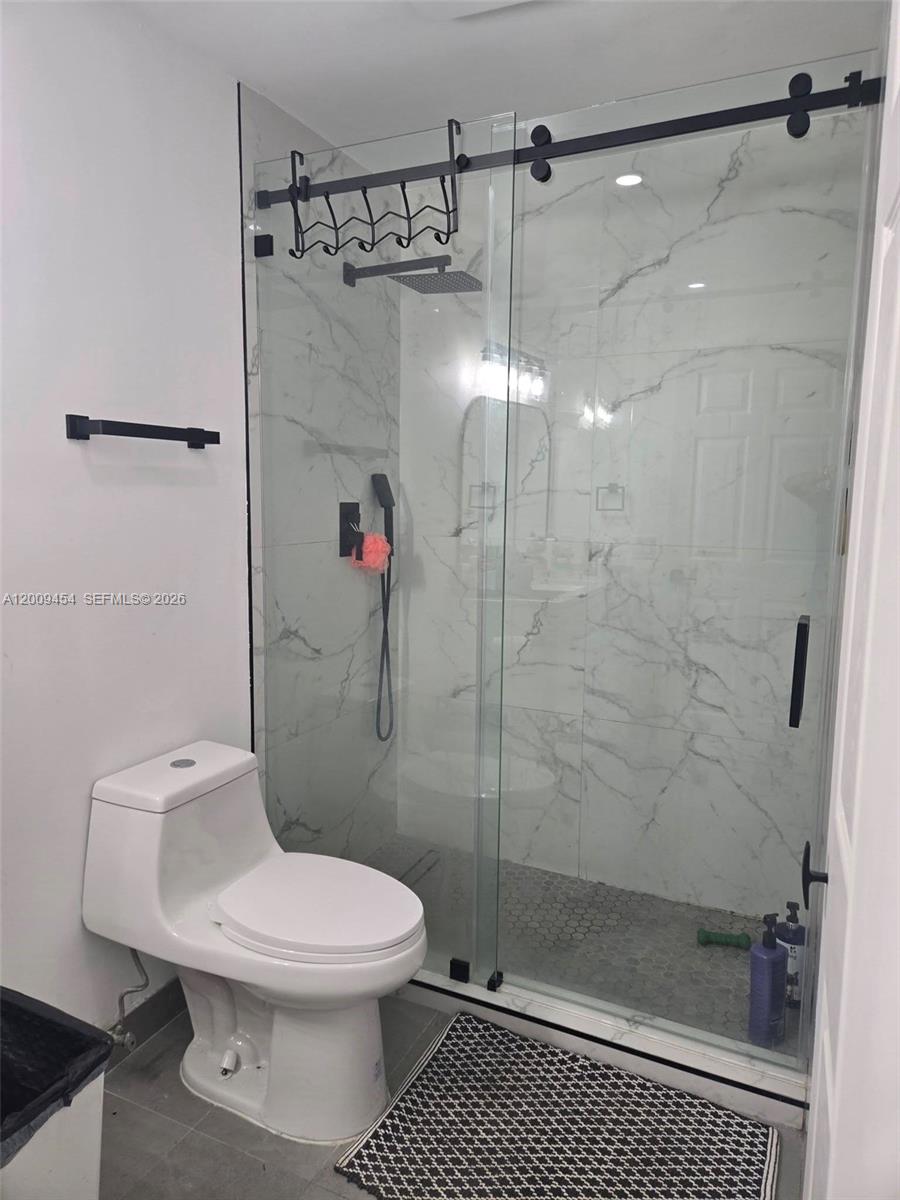 733 Riverside Drive, Unit 1210 Coral Springs, FL 33071 - Photo 12 of 22 Bathroom