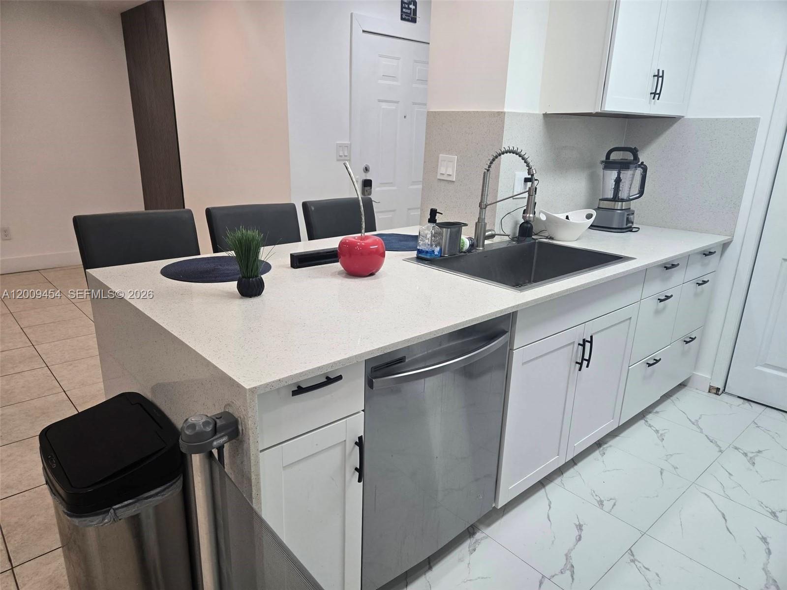 733 Riverside Drive, Unit 1210 Coral Springs, FL 33071 - Photo 7 of 22 Kitchen