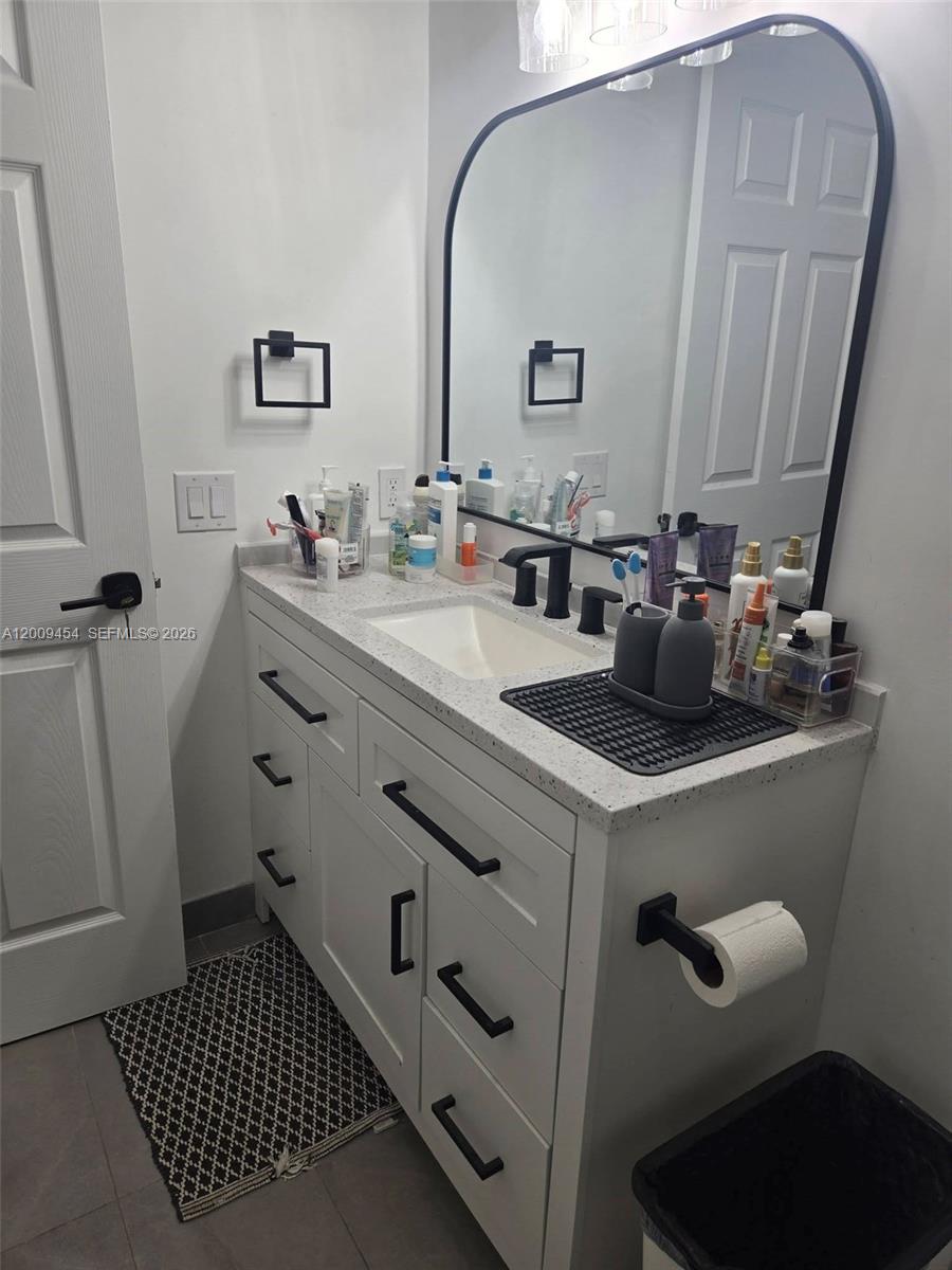 733 Riverside Drive, Unit 1210 Coral Springs, FL 33071 - Photo 10 of 22 Bathroom