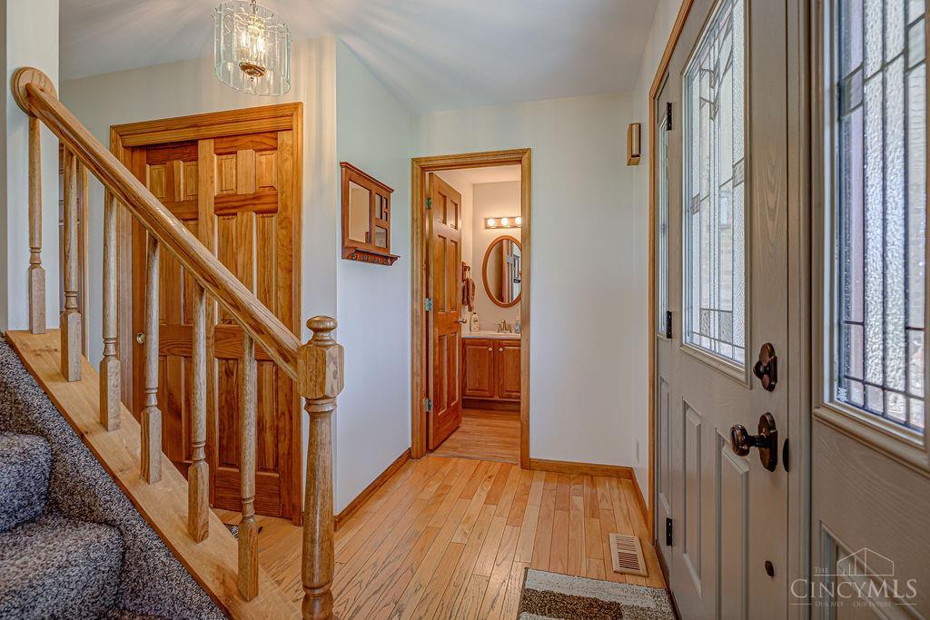 2405 Smith Road Hamilton, OH 45013 - Photo 4 of 48 Gallery Image 4