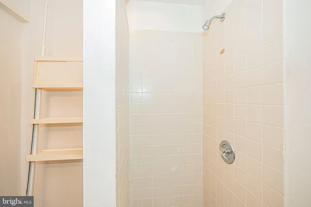 a view of utility room