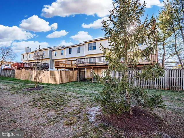 $385,000 | 4302 Regalwood Terrace, Burtonsville, MD 20866