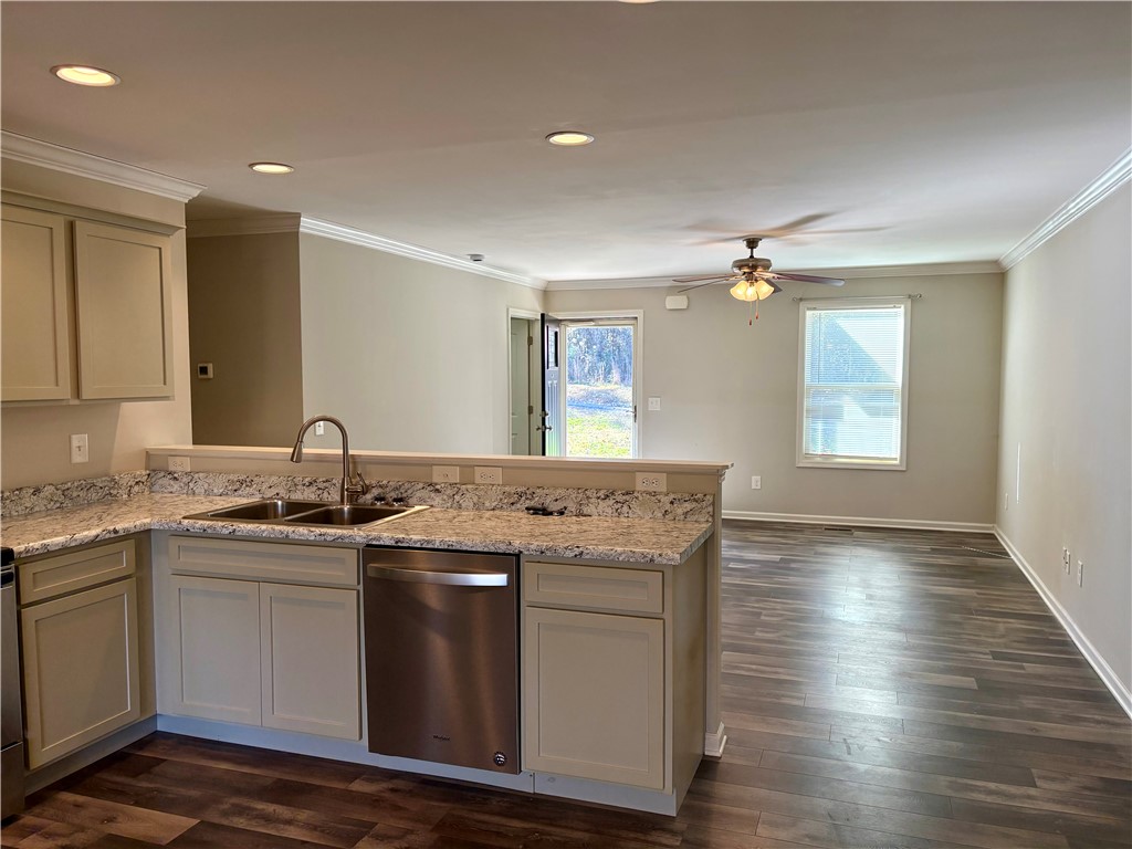 450 Cedar Tree Drive Walhalla, SC 29691 - Photo 8 of 29