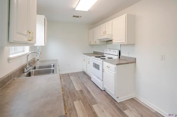 $1,400 | 261 Bon Jovi Boulevard, Gray, LA 70359