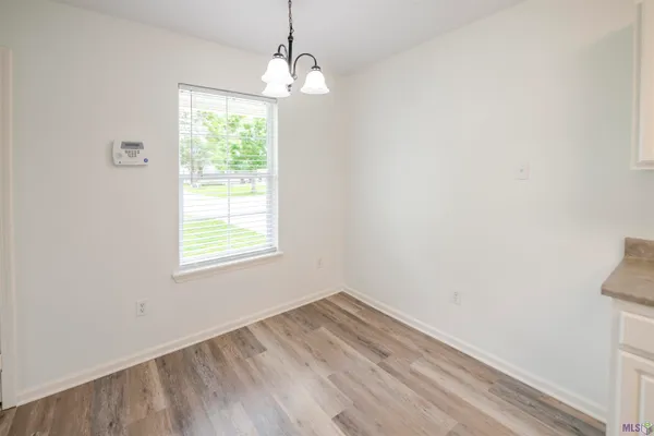 $1,400 | 261 Bon Jovi Boulevard, Gray, LA 70359