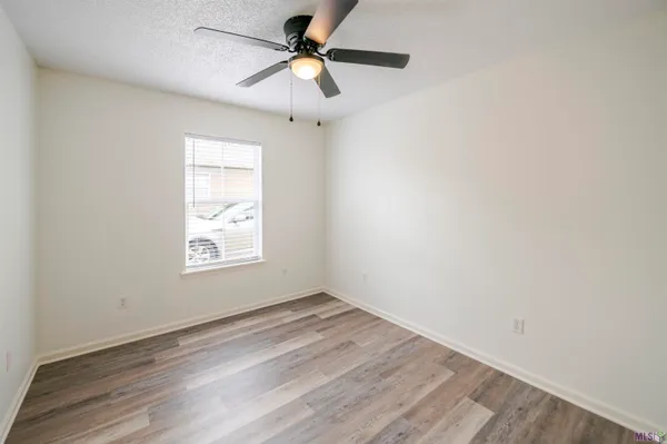 $1,400 | 261 Bon Jovi Boulevard, Gray, LA 70359