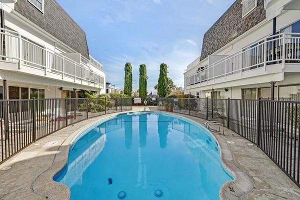 $780,000 | 1945 Mt Vernon Court, Unit 3, Mountain View, CA 94040