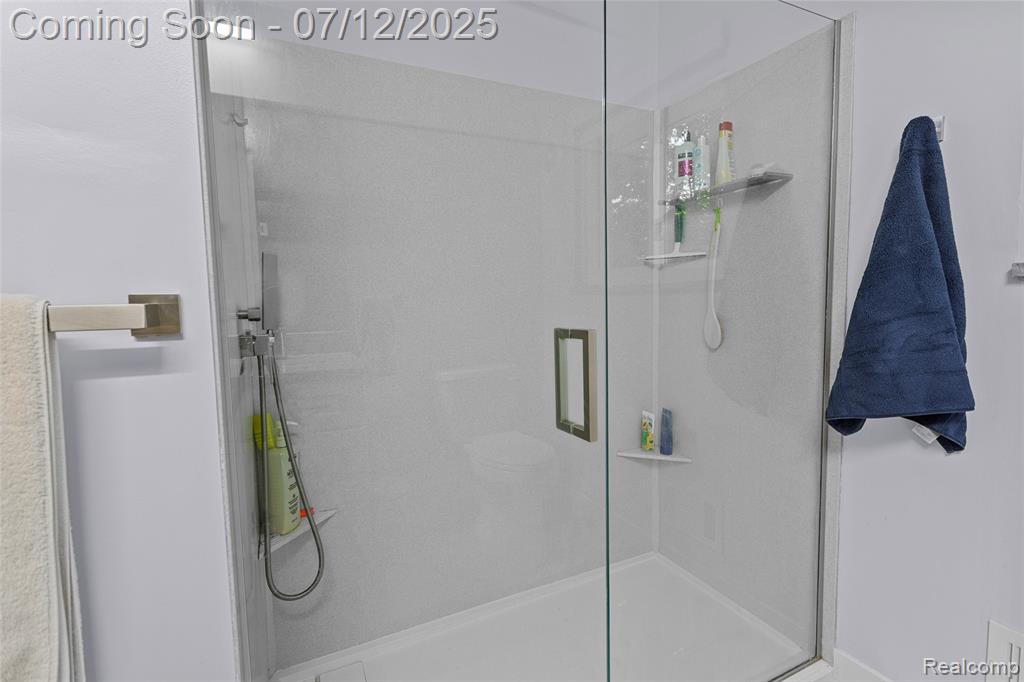 36357 Paddleford Road Farmington Hills, MI 48331 - Photo 14 of 35