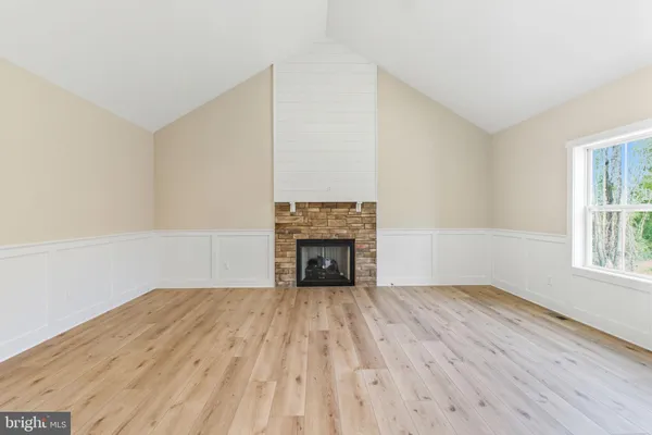 $999,999 | Mistletoe Lane, Shepherdstown, WV 25443