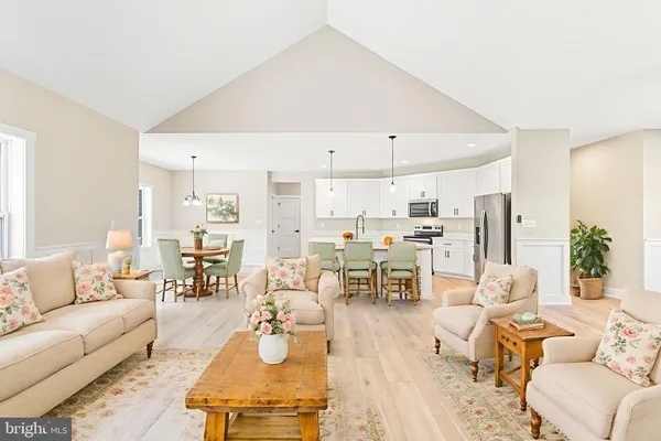 $999,999 | Mistletoe Lane, Shepherdstown, WV 25443