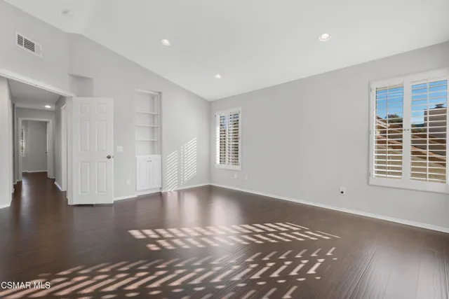 $6,000 | 487 Bernini Court, Oak Park, CA 91377