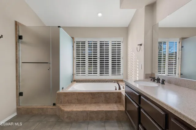 $6,000 | 487 Bernini Court, Oak Park, CA 91377