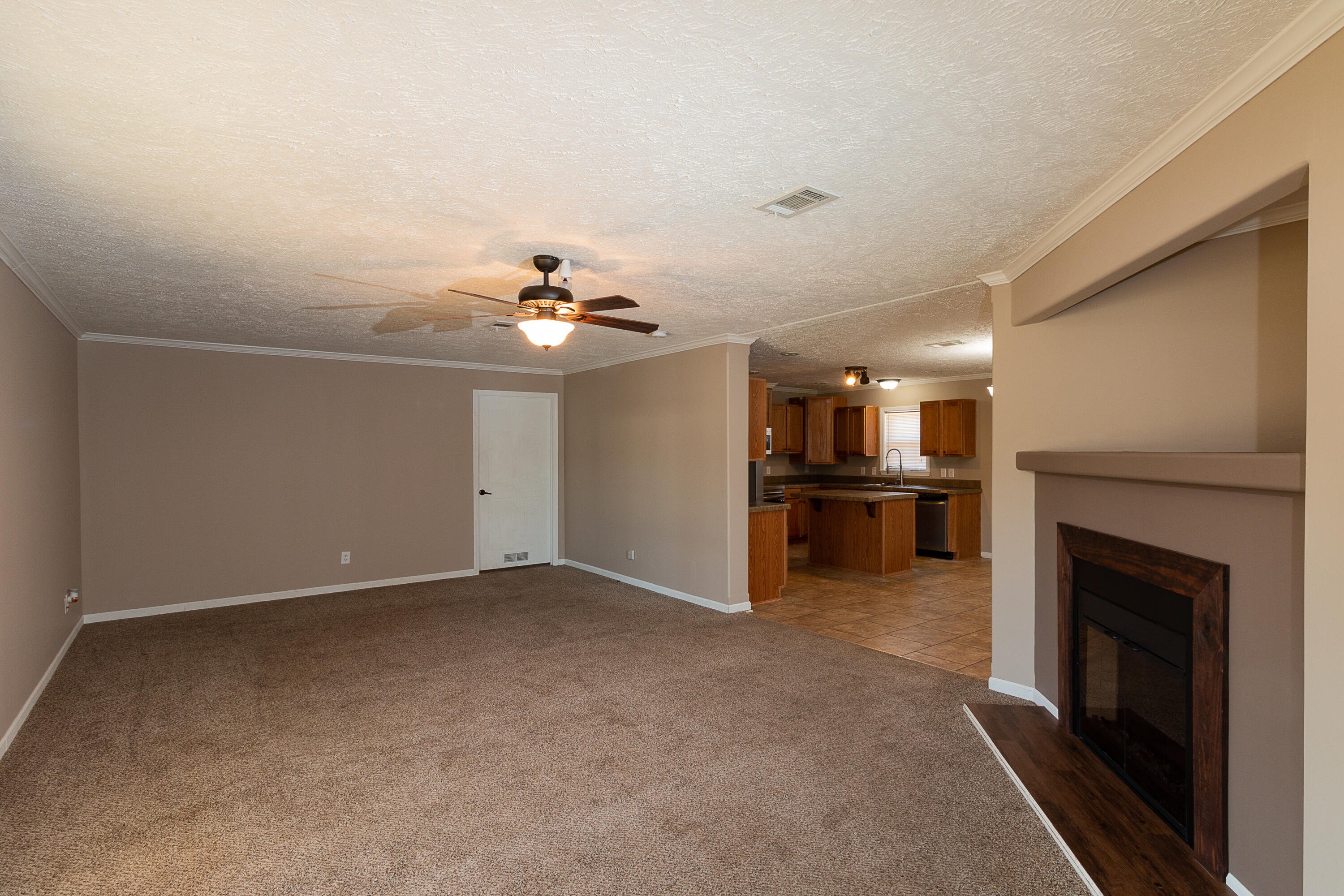 4631 Falcon Way Crestview, FL 32539 - Photo 8 of 40 Gallery Image 8