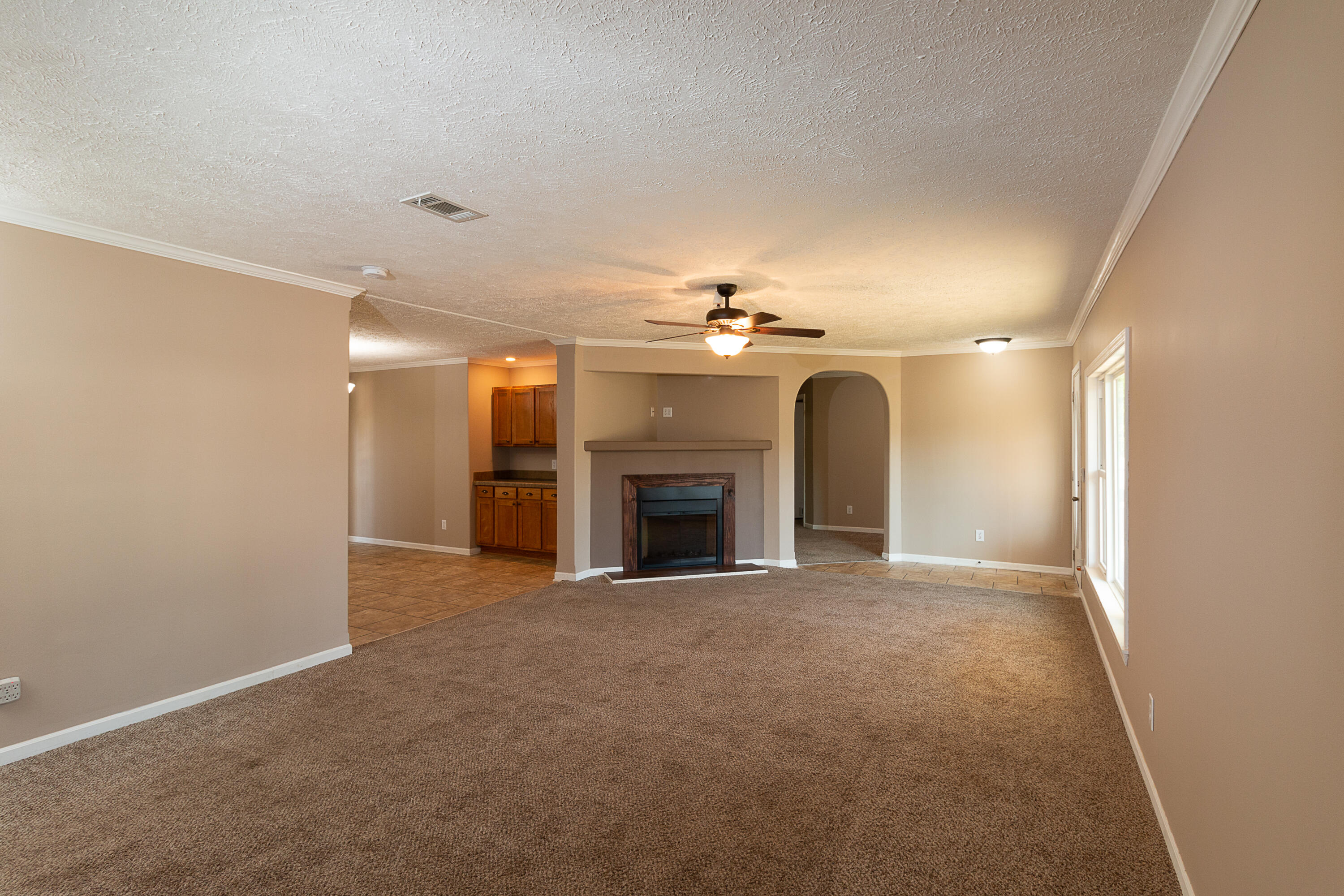 4631 Falcon Way Crestview, FL 32539 - Photo 9 of 40 Gallery Image 9
