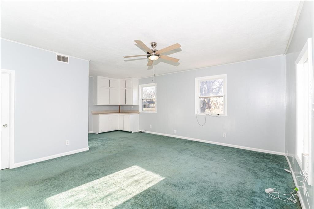 1426 Shawnee Road Indianapolis, IN 46260 - Photo 8 of 36 Gallery Image 8