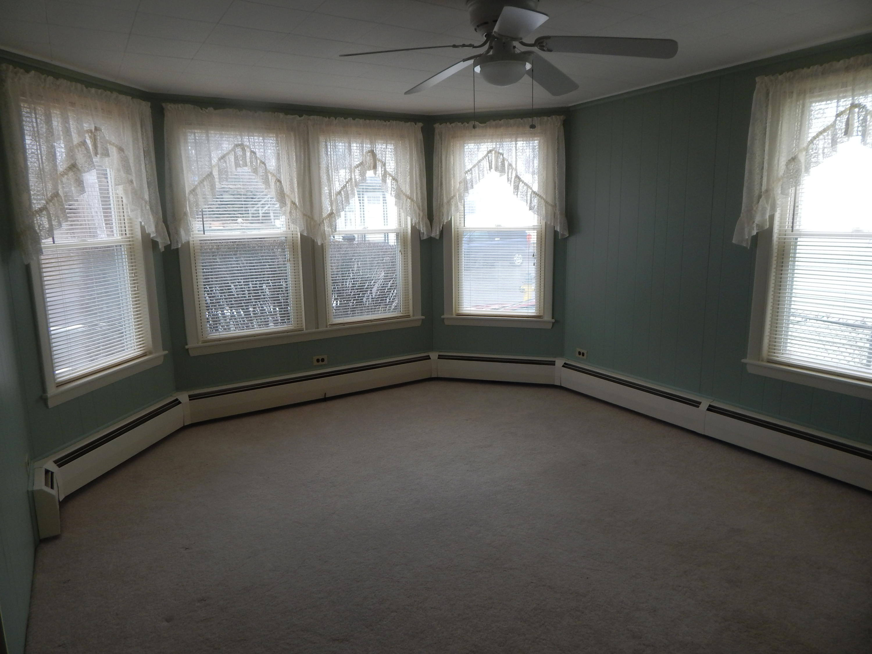 61 Riverside Avenue Sanford, ME 04073 - Photo 17 of 27 living room