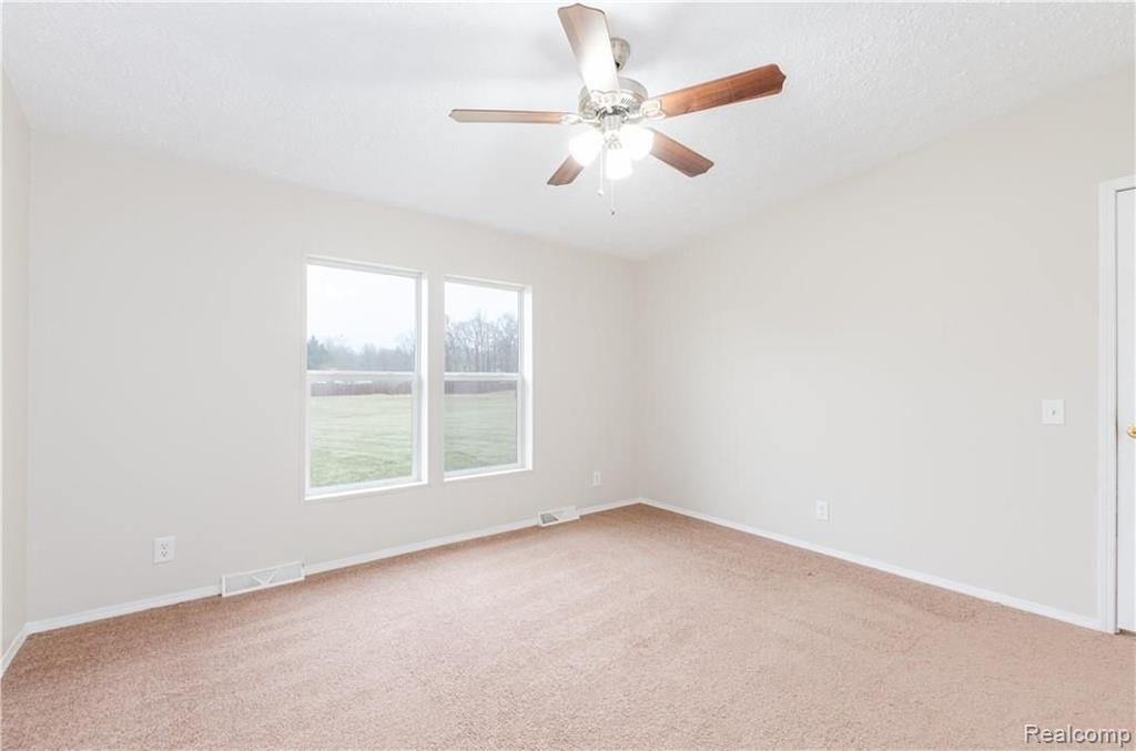 23500 Karr Road Belleville, MI 48111 - Photo 13 of 42