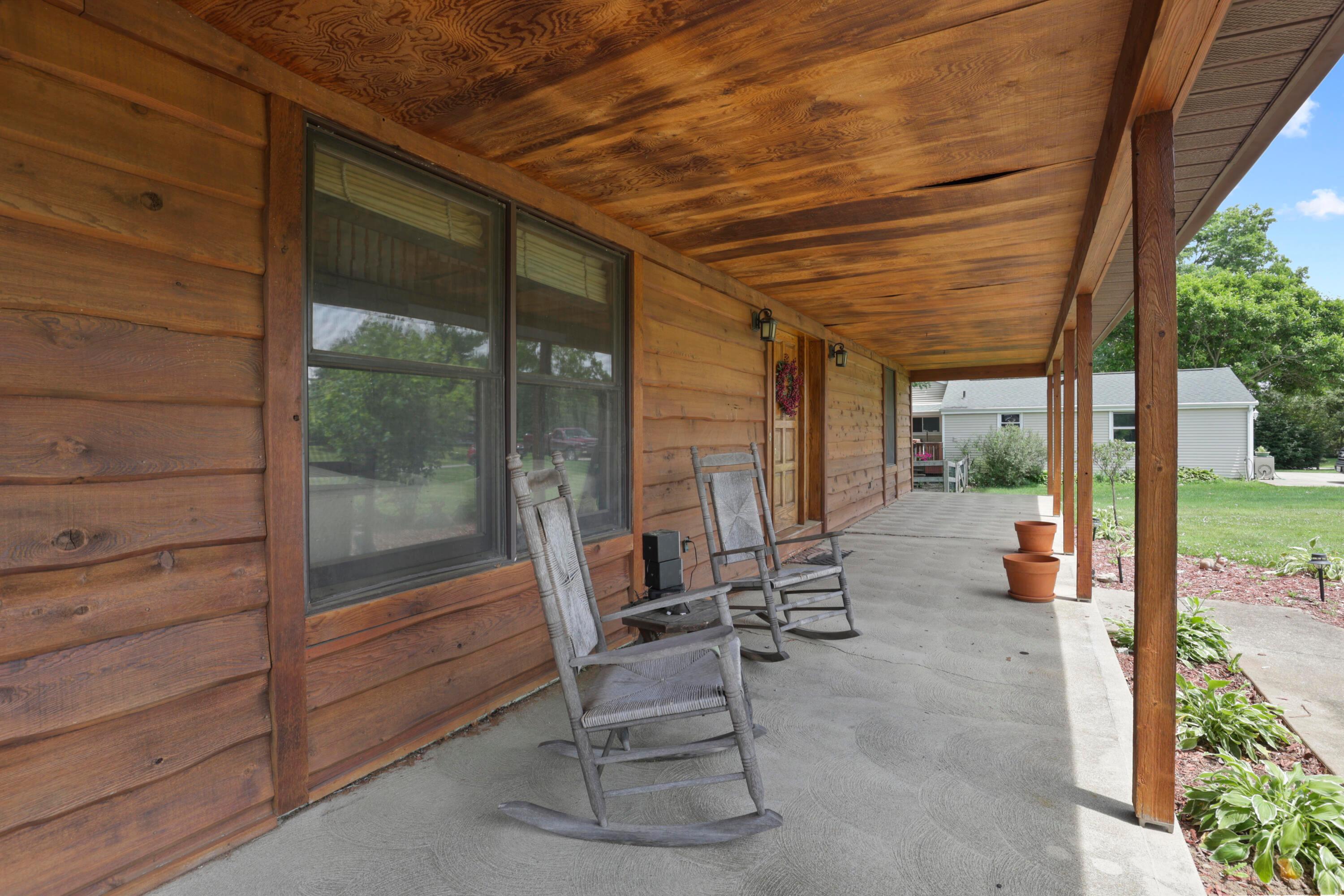 7610 Beecher Road Southwest Pataskala, OH 43062 - Photo 6 of 53 Porch