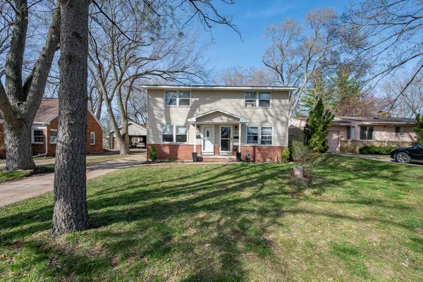 $369,000 | 154 Bryan Street, Green Bay, WI 54301