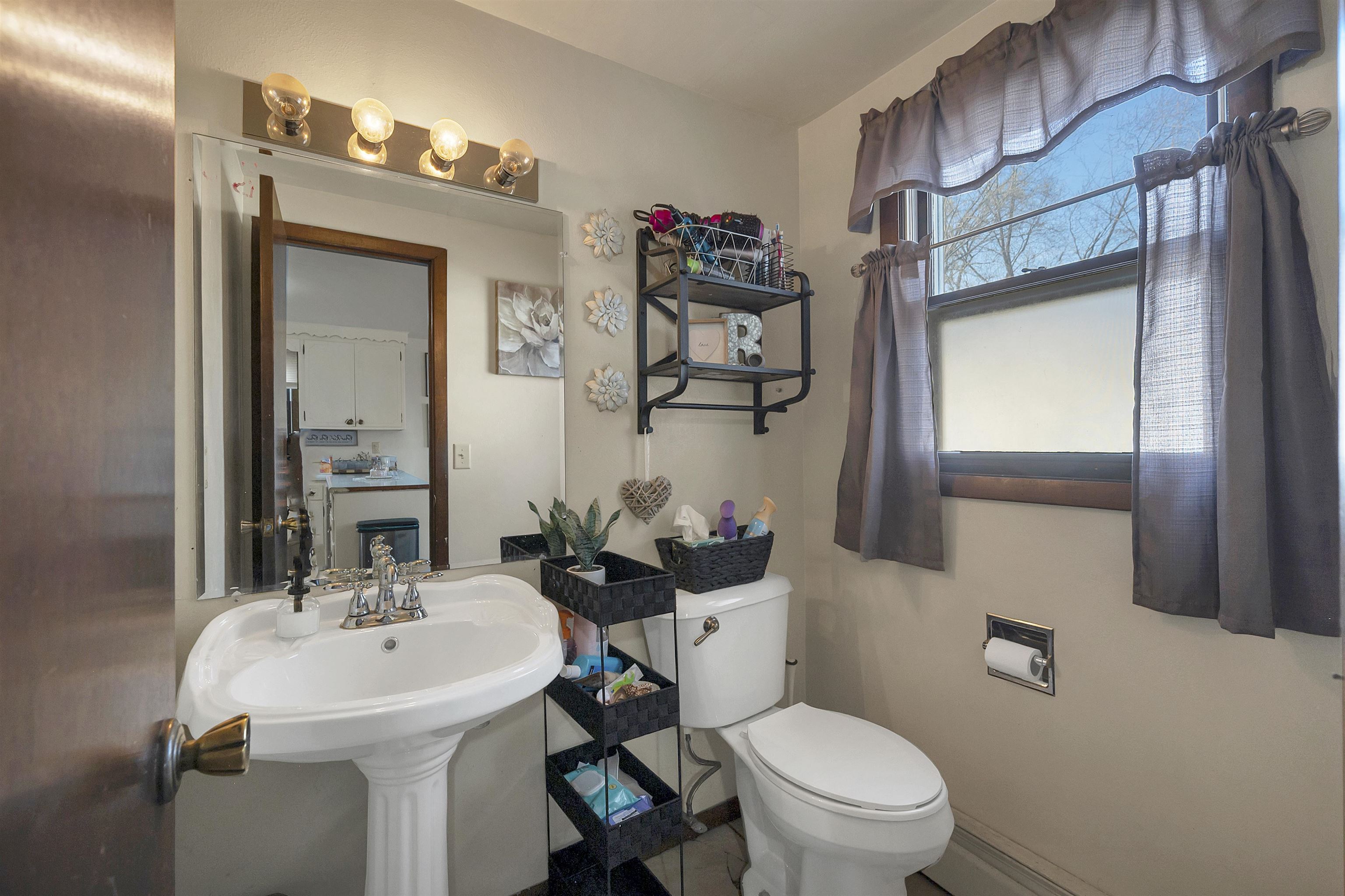 154 Bryan Street Green Bay, WI 54301 - Photo 37 of 41