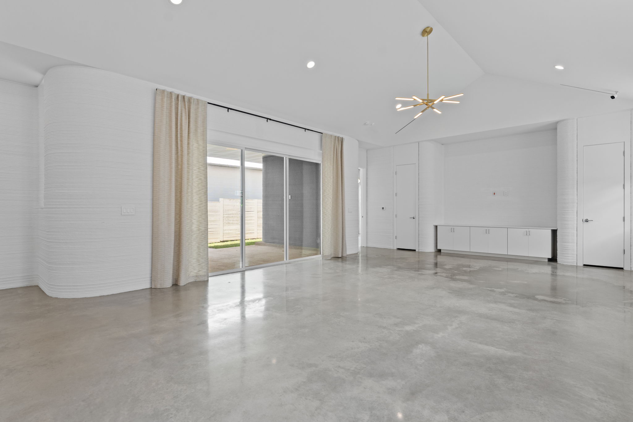113 Rough Crk Road Georgetown, TX 78628 - Photo 12 of 27