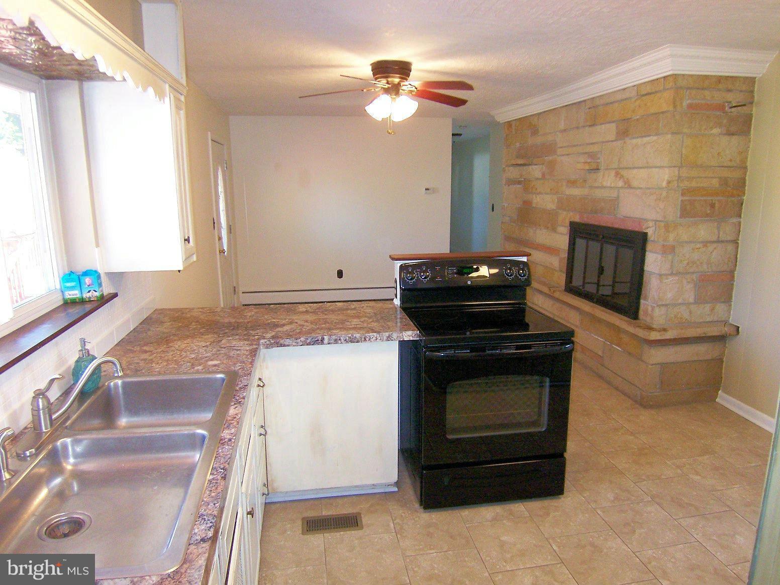 3926 West Chapel Road Aberdeen, MD 21001 - Photo 8 of 29 Kitchen