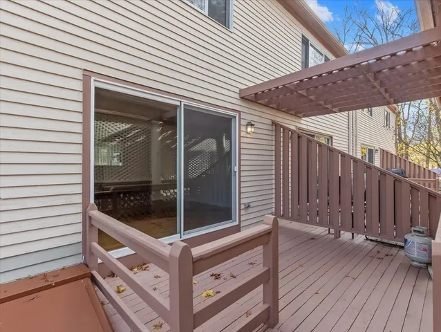 $2,850 | 324 Union Street, Unit 6, Millis, MA 02054