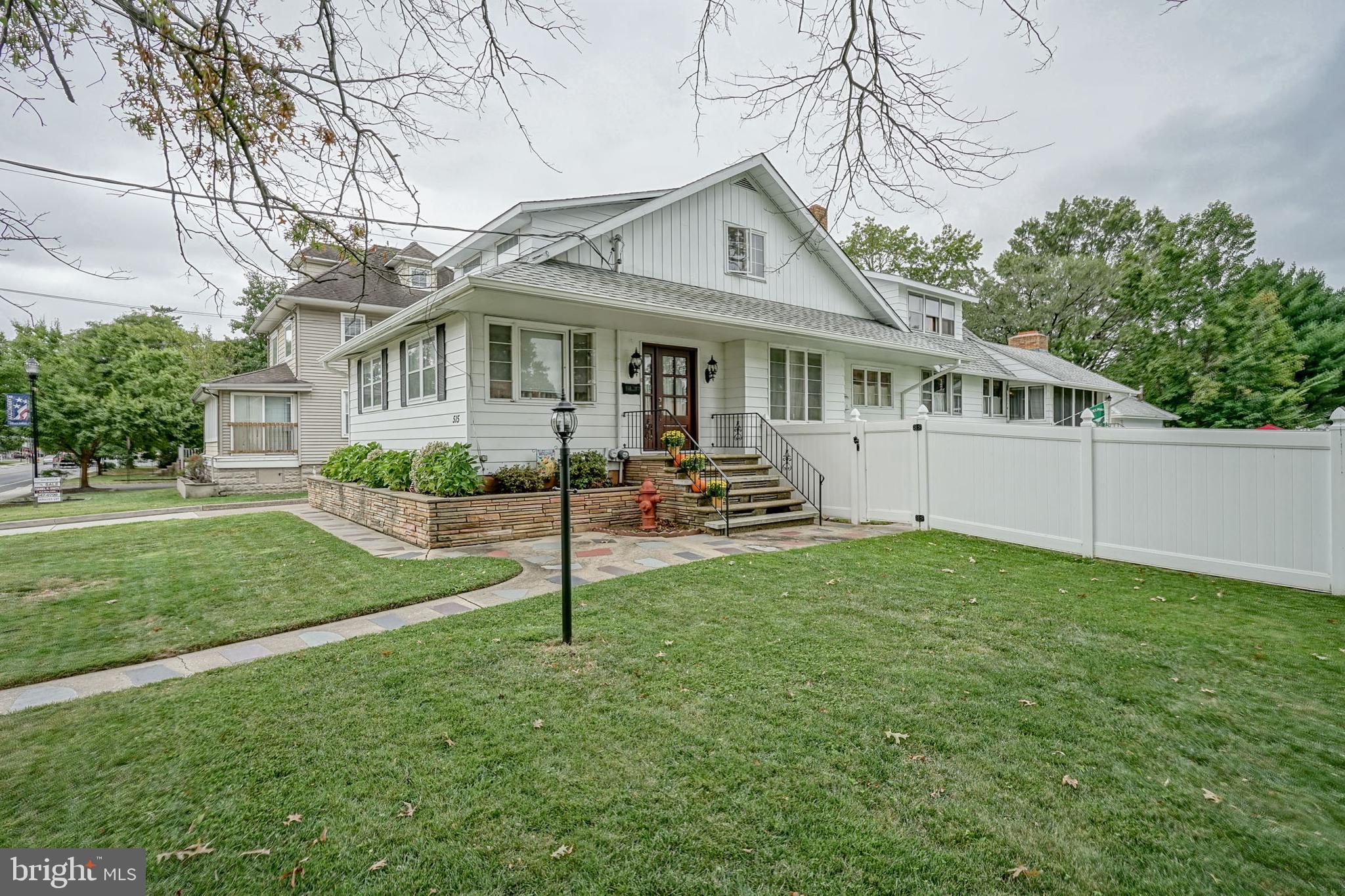 515 Clements Bridge Road Barrington, NJ 08007 - Photo 2 of 48