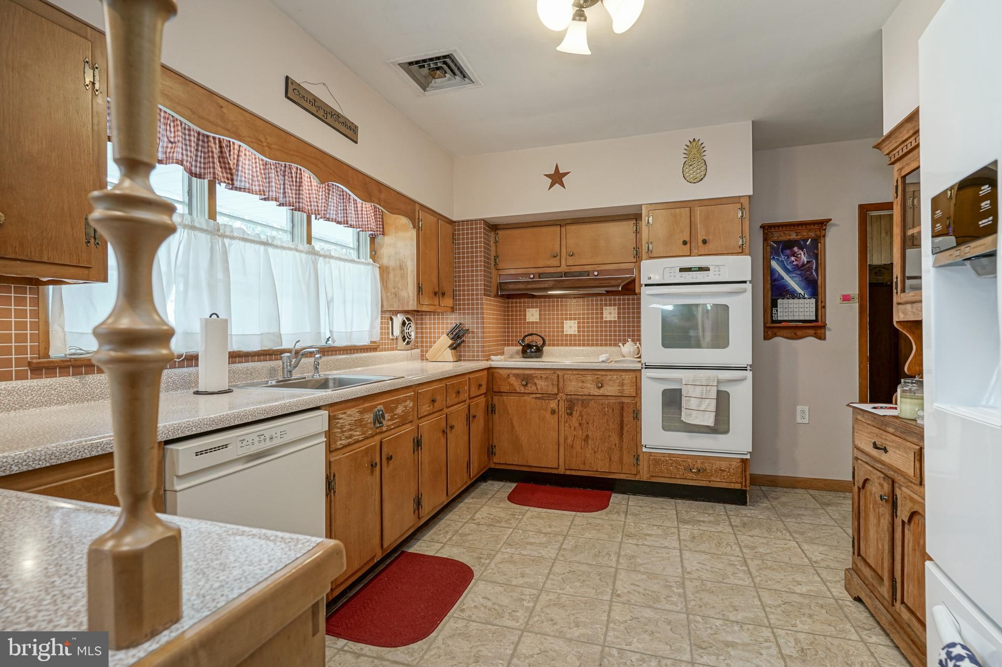 515 Clements Bridge Road Barrington, NJ 08007 - Photo 14 of 48